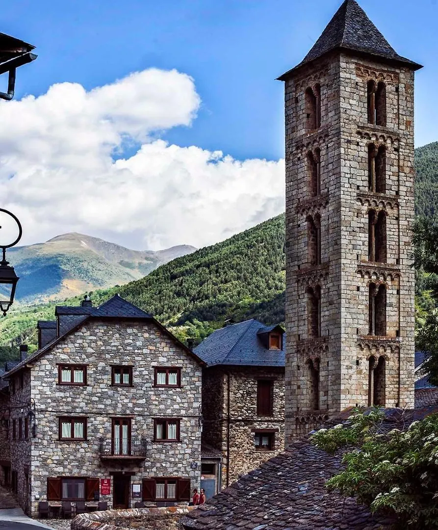 Guest house Hostal La Placa Erill la Vall