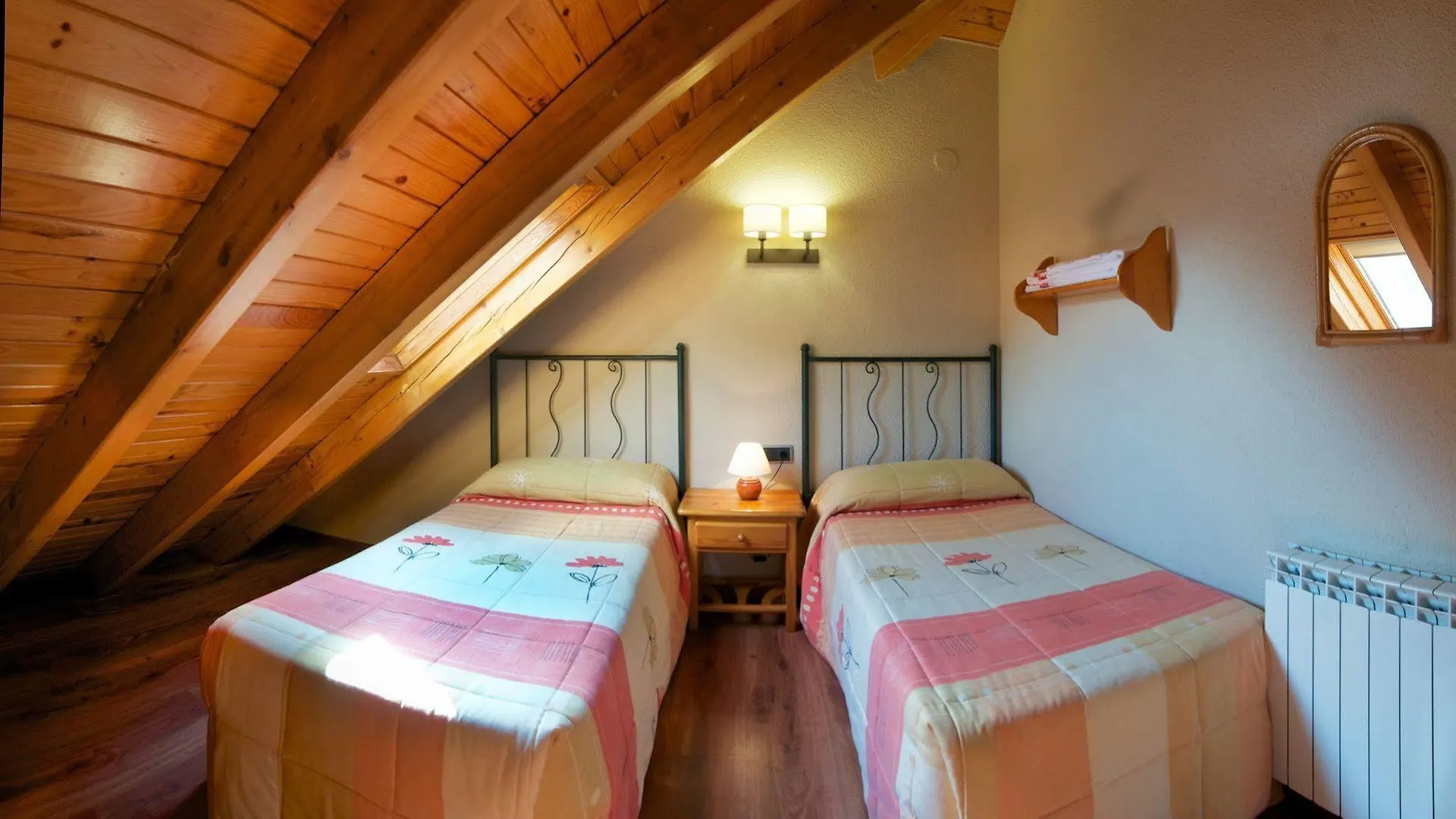 Hostal La Placa Erill la Vall Guest house